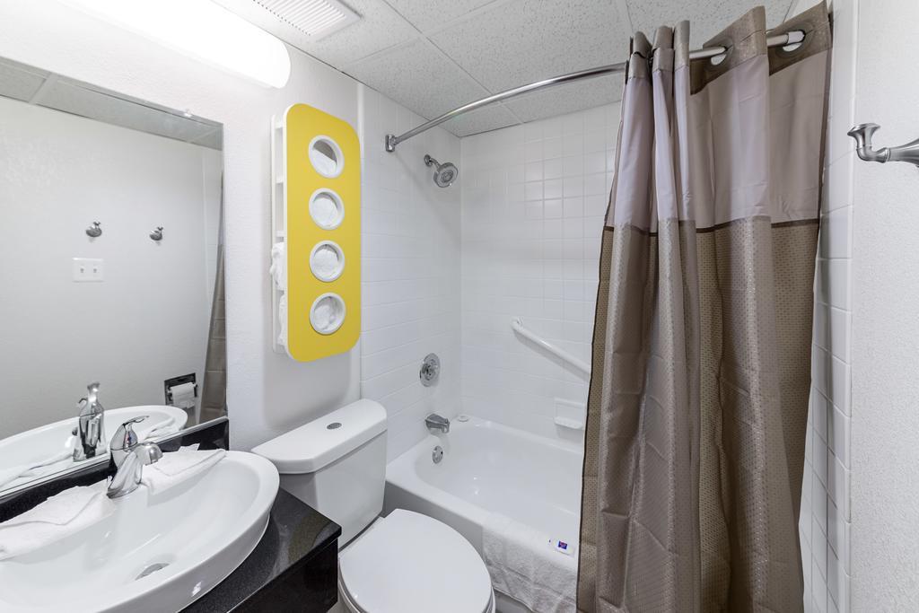 Motel 6-Warminster, Pa Экстерьер фото