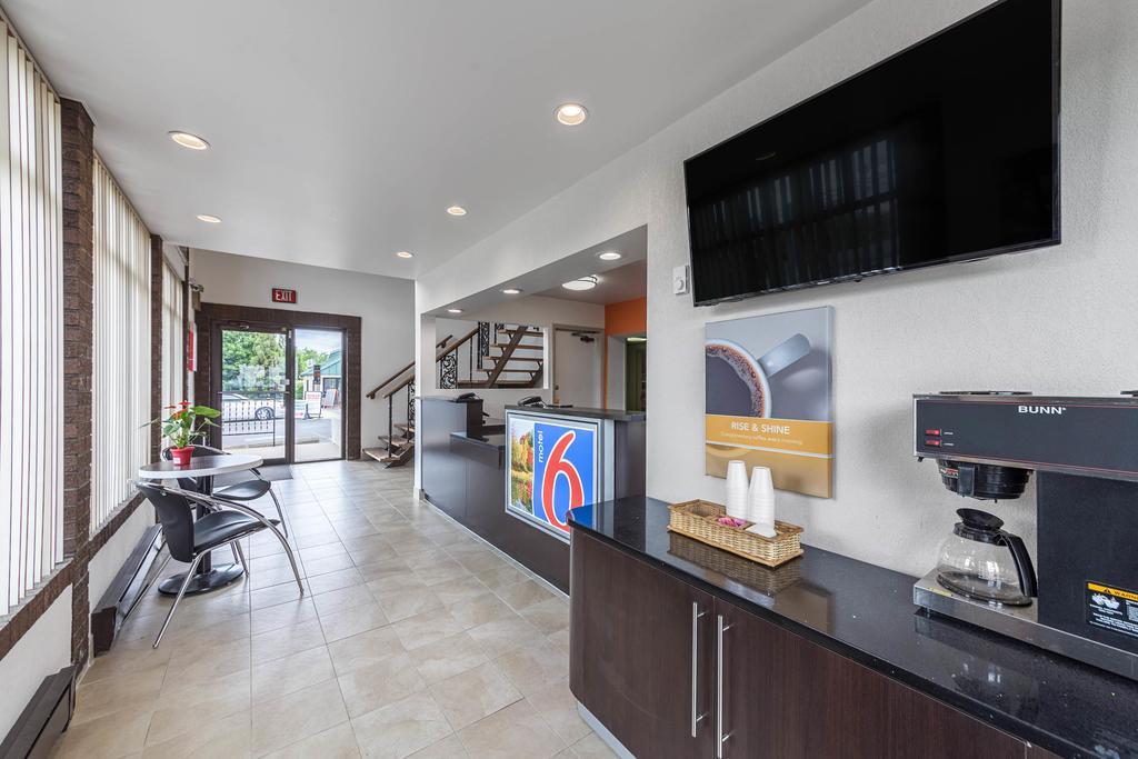 Motel 6-Warminster, Pa Экстерьер фото